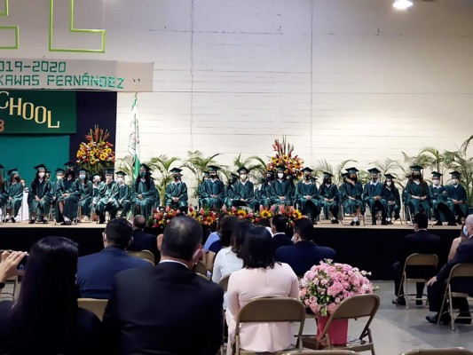 Graduación de Elvel School