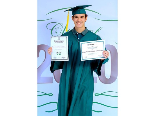 La graduación de DelCampo School