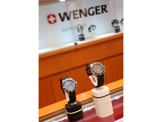 Relojería suiza de punta en Albrook Mall, Panamá