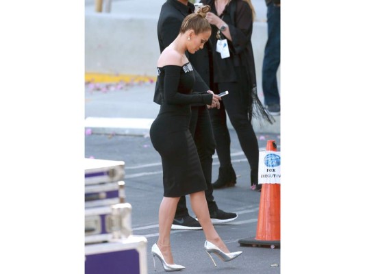 Con un LBD by David Koma, que complementó con unos pumps de Casadei y un recogido alto