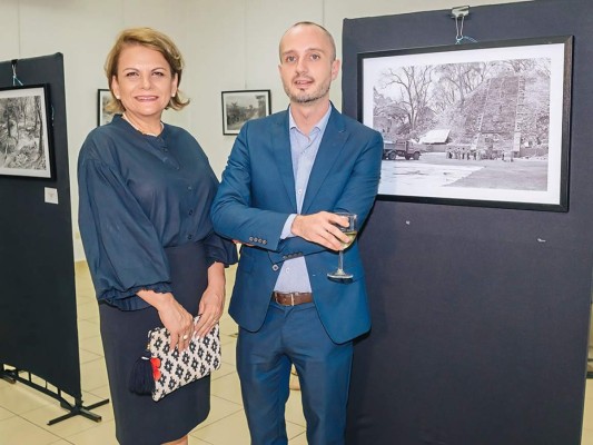 Banco Atlántida presenta la exhibición fotográfica 'La Puissance Des Ruines’’   