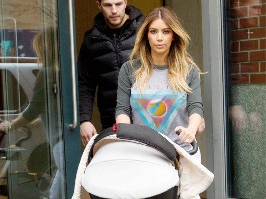 Kim Kardashian espera ¿gemelos? en diciembre
