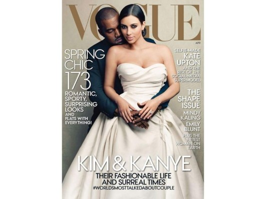 Controversia de Vogue<br/>Cuando Kim y Kanye West aparecieron en la portada de Vogue en marzo de 2014, causó una gran reacción y muchos fanáticos prometieron cancelar sus suscripciones a la revista de moda de alta gama.<br/>A pesar de la controversia, la editora Anna Wintour mantuvo su decisión y dijo: 'Siempre hay un momento en el que sabes que debes romper las reglas'.<br/>