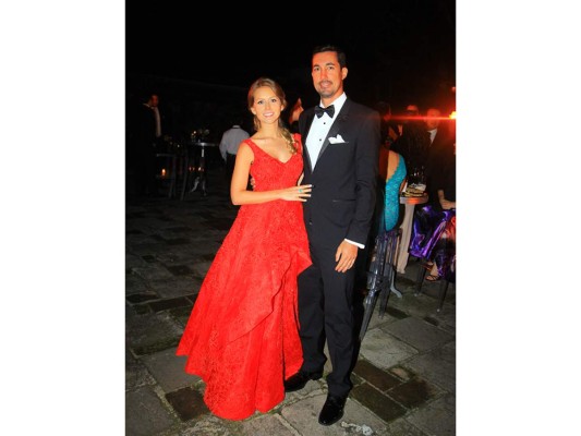 Elegante fiesta nupcial para Sofia Barletta y Jorge Vitanza