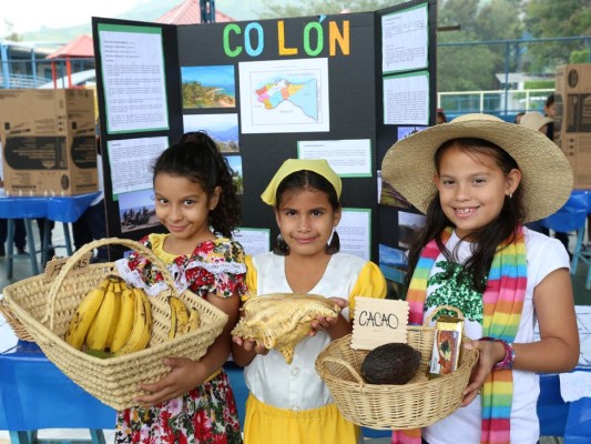 Feria de Identidad Nacional en Macris School
