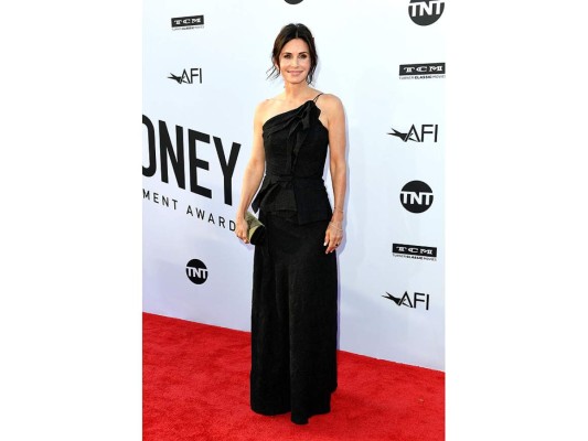 Courteney Cox en un total black look