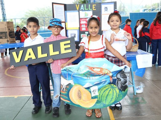 Feria de Identidad Nacional en Macris School