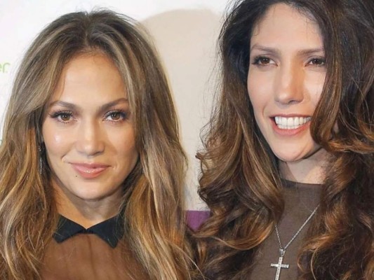 Jennifer y Lynda López<br/>La artista criada en el Bronx tiene una hermana que pasa totalmente desapercibida. Lynda cuenta que prefiere mantenerse alejada de los focos y los flashes.<br/>