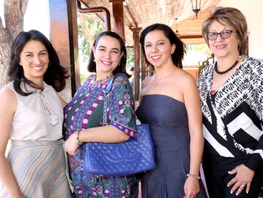 Damas diplomáticas realizan almuerzo a beneficio de la 'Villa de las Niñas'