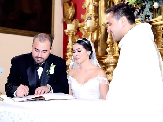 La boda de Natalie Cooper y Rodrigo Marenco  