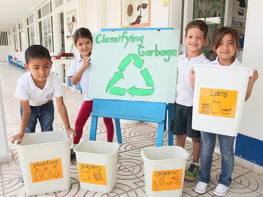 Día de la Madre tierra en Macris Kindergarten