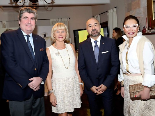 Recepción en Casa del embajador de Francia en honor a 'Gabrielle'
