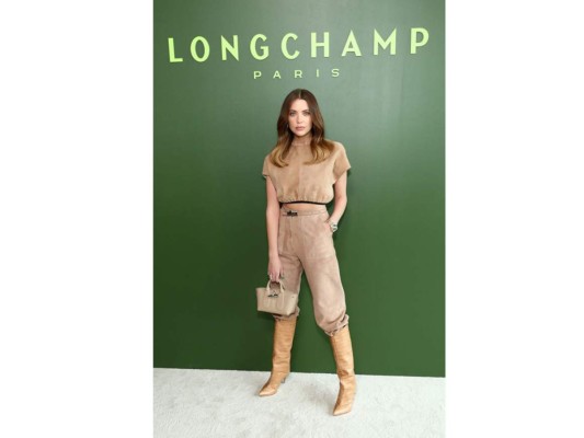 Ashley Benson en la pasarela de Longchamp<br/>