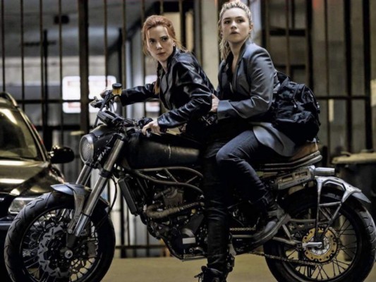 Su papel más reciente es el de Yelena Belova, la “hermana” de Natasha Romanoff, quien también fue una víctima del proyecto la Habitación Roja para ser una espía entrenada.