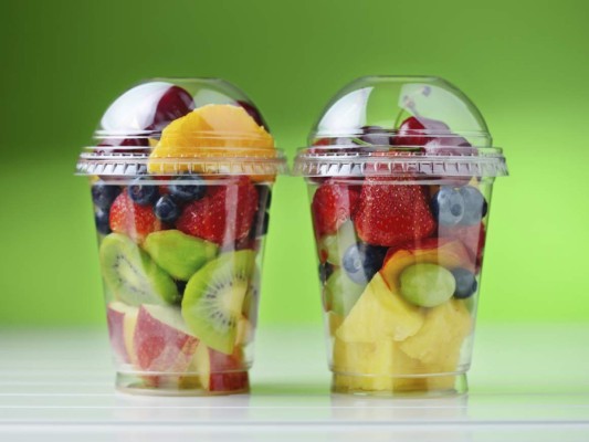 Fruta fresca<br/>A media mañana y por la tarde es el momento ideal para consumir nuestra ración de dos piezas de fruta al día. La fruta fresca no se come al final de la comida sino ½ hora antes o 3 horas después, esto evita la digestión pesada. La fruta fresca aporta los nutrientes que nuestro organismo necesita para funcionar correctamente y tener energía.<br/>