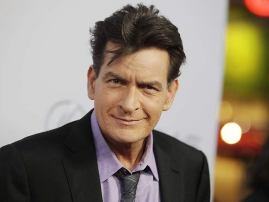 Charlie Sheen anuncia que es VIH positivo