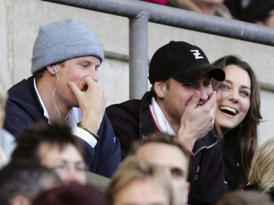 Los momentos más adorables de Harry y William a través de los años