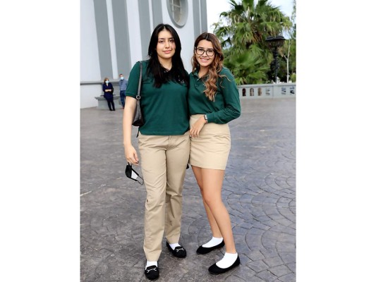 Bianka Bonilla }y Andrea Castro
