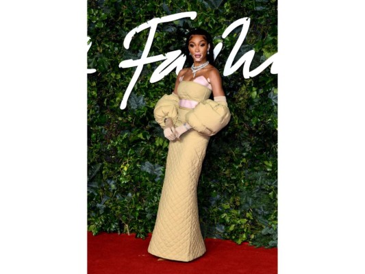 Winnie Harlow.