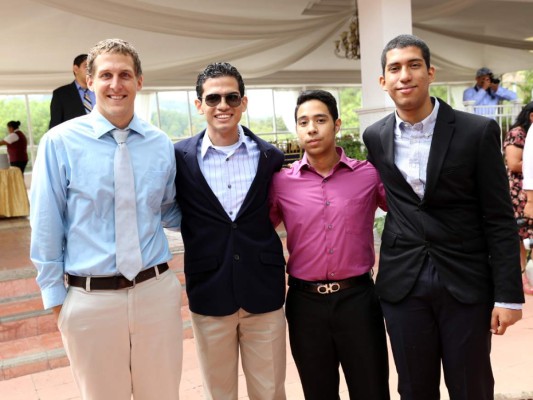 Senior breakfast de la International School