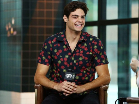 La famosa que se le declaró públicamente a Noah Centineo