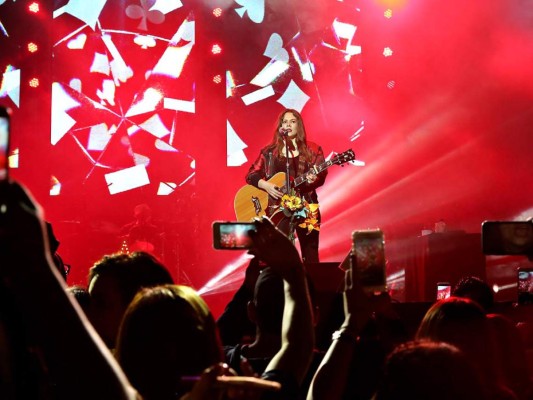 Jesse y Joy presentaron Un besito más tour en Tegucigalpa