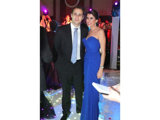 Roberto Facussé y Sofie Andonie.