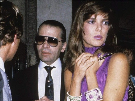 Su amistad lo fue todo. Carolina para Karl era lo que él pensaba debía de ser una mujer, elegante pero atrevida, auténtica pero sin olvidarse de la tradición, entonces los unió un vinculo muy autentico que duró casi cinco décadas.<br/>