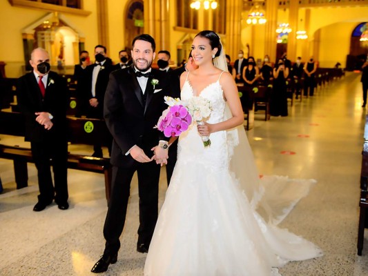 La boda de Henry Mauricio Soliman y Victoria Alejandra Valladares