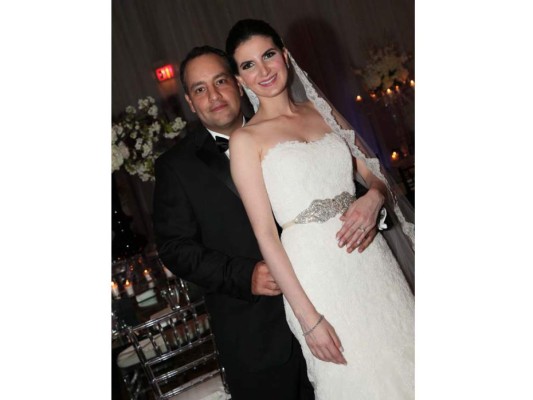 La boda de Vanessa Jenkins y Dennis Cabrera