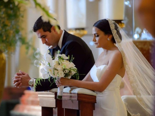 La boda de Alex Cobos y Lourdes Valladares