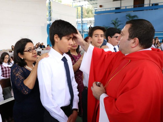 Confirmación en Macris School