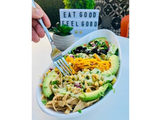 Copa Café es un favorito de los amantes del brunch. Si te quieres endulzar el paladar, te recomendamos el 'Fit Banana Split'. Si lo que buscas es un almuerzo saludable, ordena el Mexican Bowl.