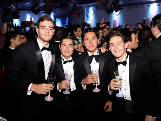 Best Moments Prom de la Escuela Americana 2019