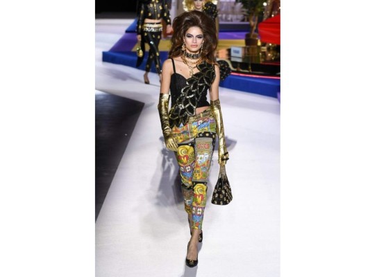 Gucci, Moschino y Versace destacan en Fashion Week Milan 2019