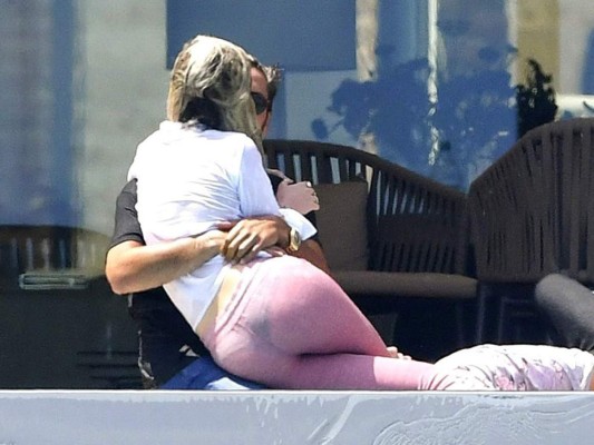 Bella Thorne calla rumores sobre su relación con Scott Disick