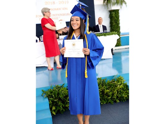 Graduación de la clase 2019 de Macris School