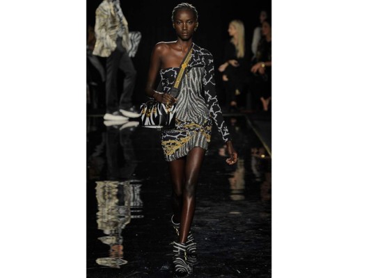 Versace presenta su primer desfile en Nueva York