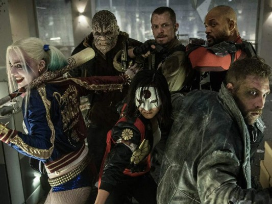 8.- Otra de las películas que causó sensación en este pasado 2016 fue Suicide Squad de DC Comics, en la que Margot Robbie se robó el show por su papel de villana al interpretar a Harley Quinn. La taquilla a nivel mundial ascendió a 745 millones 600,054 dólares.