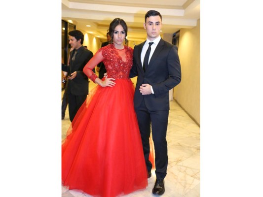 Mayan School celebra su prom al estilo los Oscar
