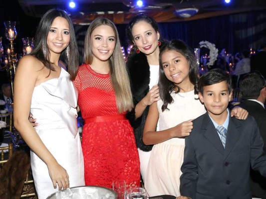 Fiesta de graduación del Centro Escolar Antares y Aldebarán