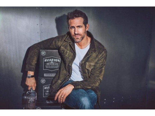 Ryan Reynolds vende su marca de ginebra por 610 millones de dólares