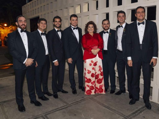 Jorge David Kattán, Adrian Larach, Constantino Barletta, Audelia Dabdoub, Jorge Vitanza, Gabriel Berletta y Luis Miguel Larach.