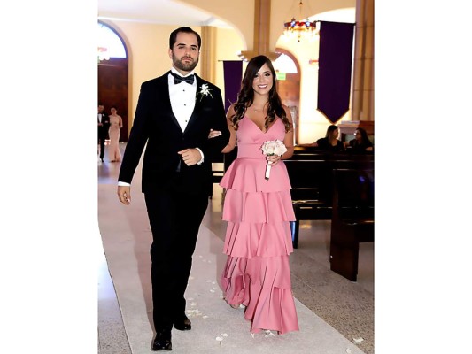 La boda de Ana Bueso Elvir y Óscar Kafati Chinchilla