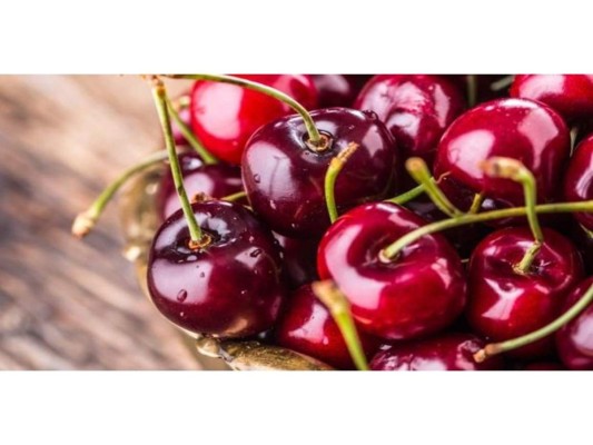 Cerezas<br/>El jugo de cereza puede reducir la inflamación hasta un 50%.<br/>