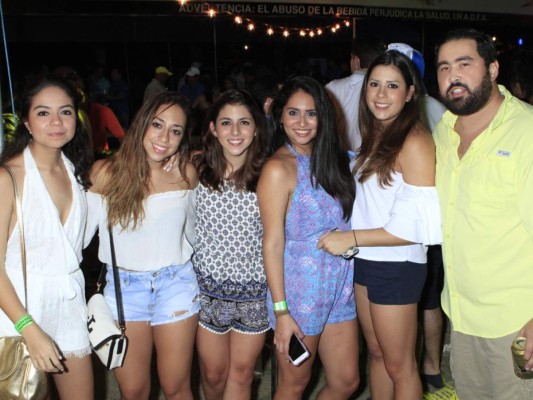 Miller Party en Acantilados del Caribe