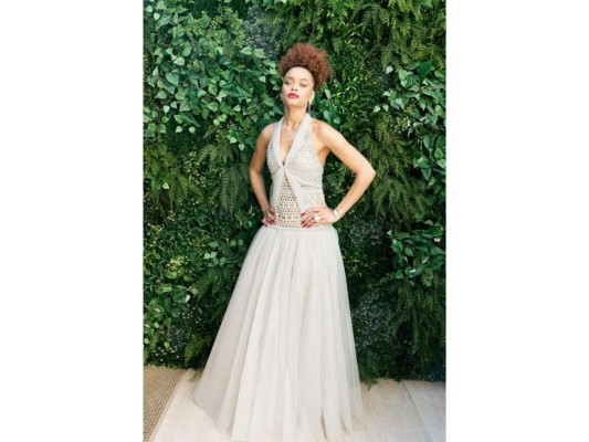 Andra Day: ¡Otro Chanel a la lista! Una de las ganadoras de la noche destacó con el look de alta costura de la temporada, acompañándolo con joyería de Stuart Weitzman.