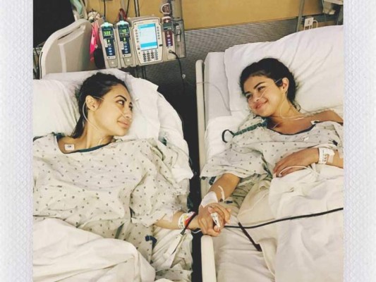 En 2017, fue intervenida para un trasplante de riñón que fue donado por su amiga Francia Raisa.