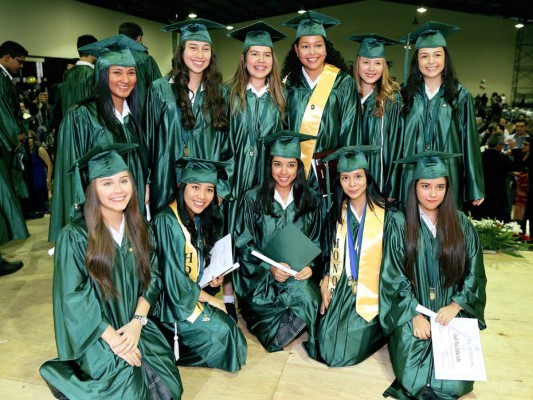 Graduación de los Seniors 2019 de Elvel School