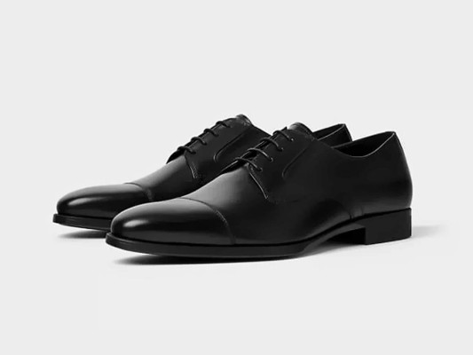 3. Zapato de piel clasico by ZARA